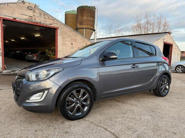Hyundai i20 1.2 essence, 1er propriétaire, inspection VV, Autos, Hyundai, Entreprise, i20, ABS, Airbags, Air conditionné, Bluetooth