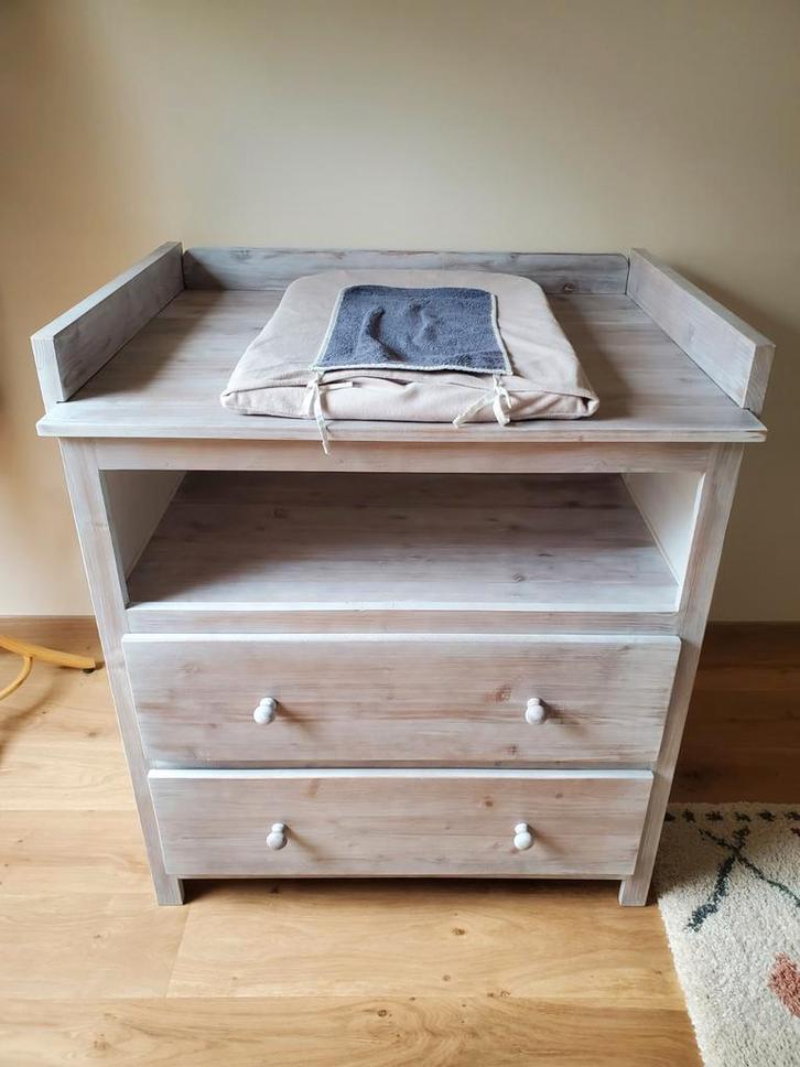 Kinderkamer, bed en commode, Kinderen en Baby's, Kinderkamer | Complete kinderkamers, Zo goed als nieuw, Jongetje of Meisje, Ophalen