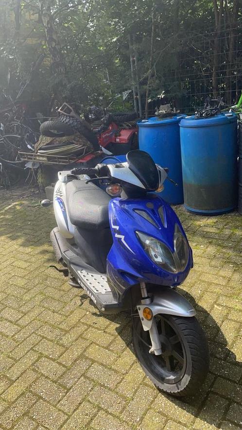 50cc 2takt kymco keeway B klasse, Fietsen en Brommers, Scooters | Kymco, Zo goed als nieuw, Agility, Klasse B (45 km/u), Tweetakt
