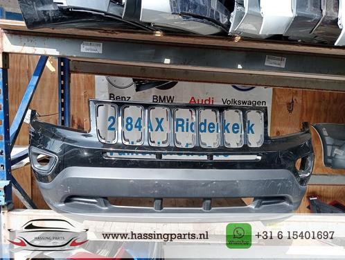 BUMPER Jeep Compass 4xpdc VOORBUMPER, Auto-onderdelen, Carrosserie, Bumper, Jeep, Voor, Gebruikt, Ophalen of Verzenden