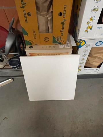 Witte Legplank   57 cm X 50,5 cm beschikbaar voor biedingen
