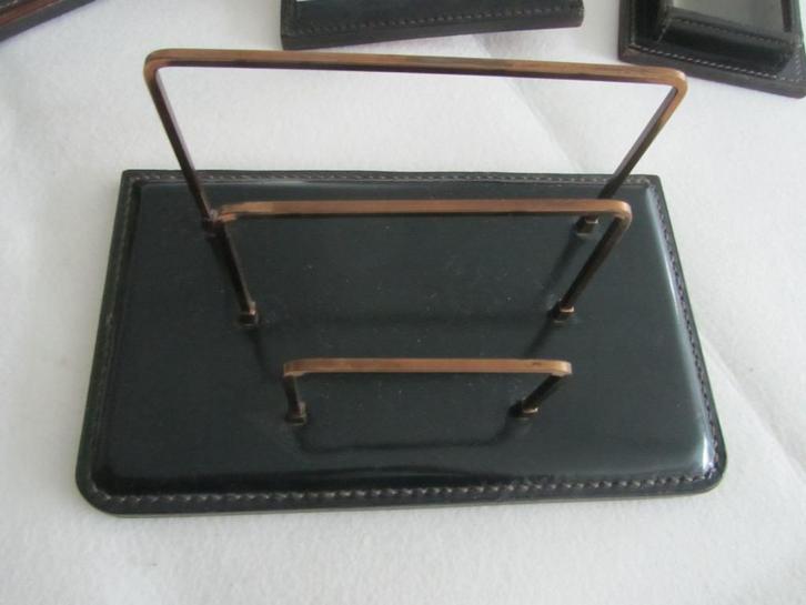 DELVAUX Zwarte leren brievenhouder met logo, Handtassen en Accessoires, Tassen | Damestassen, Zwart, Verzenden