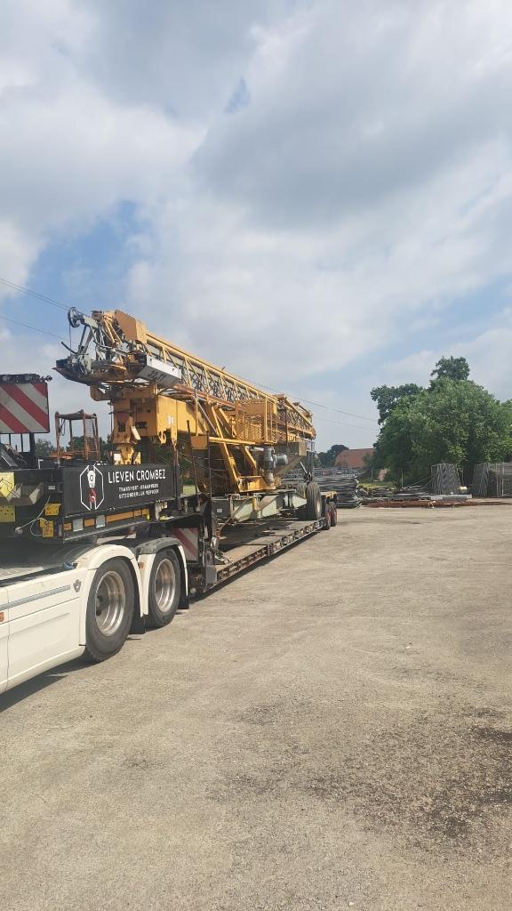 Bouwkraan liebherr, Zakelijke goederen, Machines en Bouw | Kranen en Graafmachines, Kraan, Ophalen of Verzenden