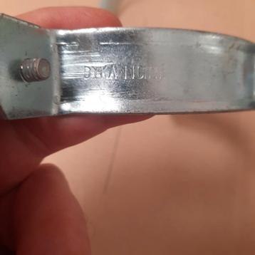 Universele beugels Dyka 110 mm ophangbeugel beschikbaar voor biedingen