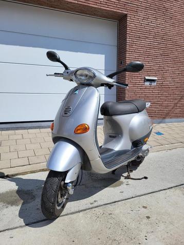 Vespa ET2 - amper 4300km beschikbaar voor biedingen