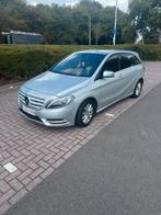 Mercedes B200 1.6 Benzine Automaat 95000 km, Auto's, Mercedes-Benz, Automaat, Leder, Bruin, Trekhaak