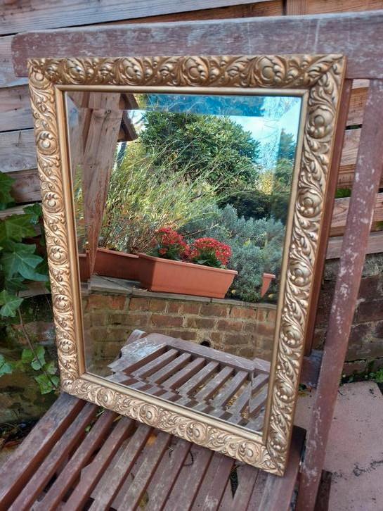 Antieke spiegel van verguld hout, Antiek en Kunst, Antiek | Spiegels, Ophalen of Verzenden