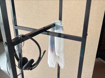 Metalen rek, console, kledingrek beschikbaar voor biedingen