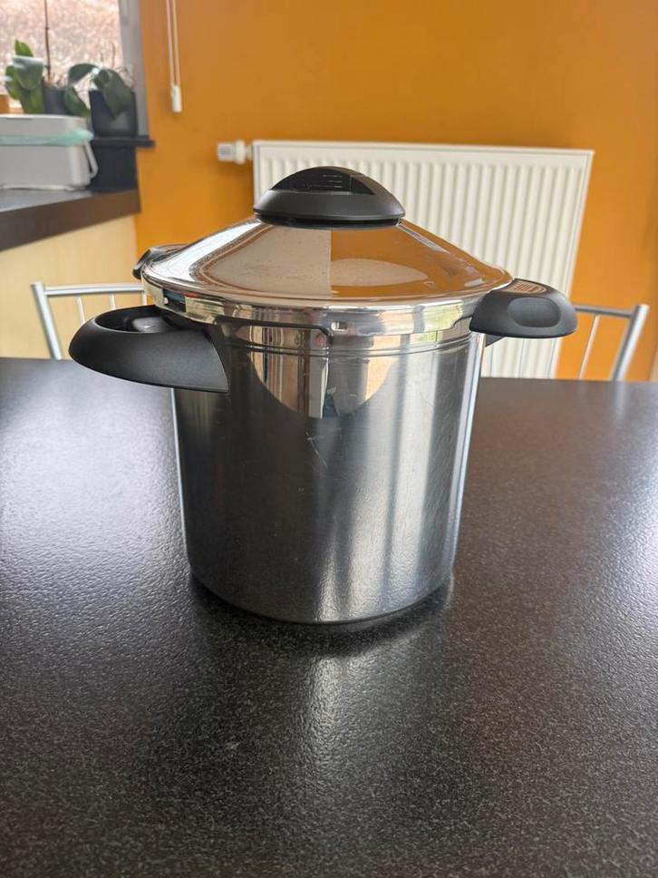Casserole a pression 8l Demeyere, Huis en Inrichting, Keuken | Potten en Pannen, Zo goed als nieuw, Inox, Ophalen of Verzenden