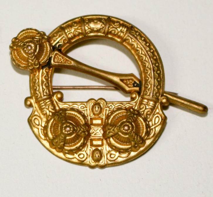 Sieraden-broche_92_celtic tara broche, Handtassen en Accessoires, Broches, Zo goed als nieuw, Overige materialen, Goud, 4 tot 7 cm