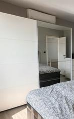 Kleerkast SUBBY 2 schuifdeuren wit met spiegel, Ophalen, Zo goed als nieuw