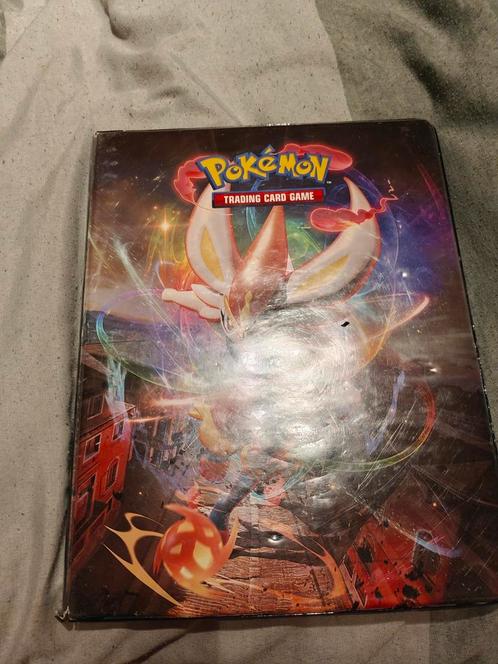Pokemon oude set kaarten met boek, Hobby en Vrije tijd, Verzamelkaartspellen | Pokémon, Zo goed als nieuw, Ophalen of Verzenden
