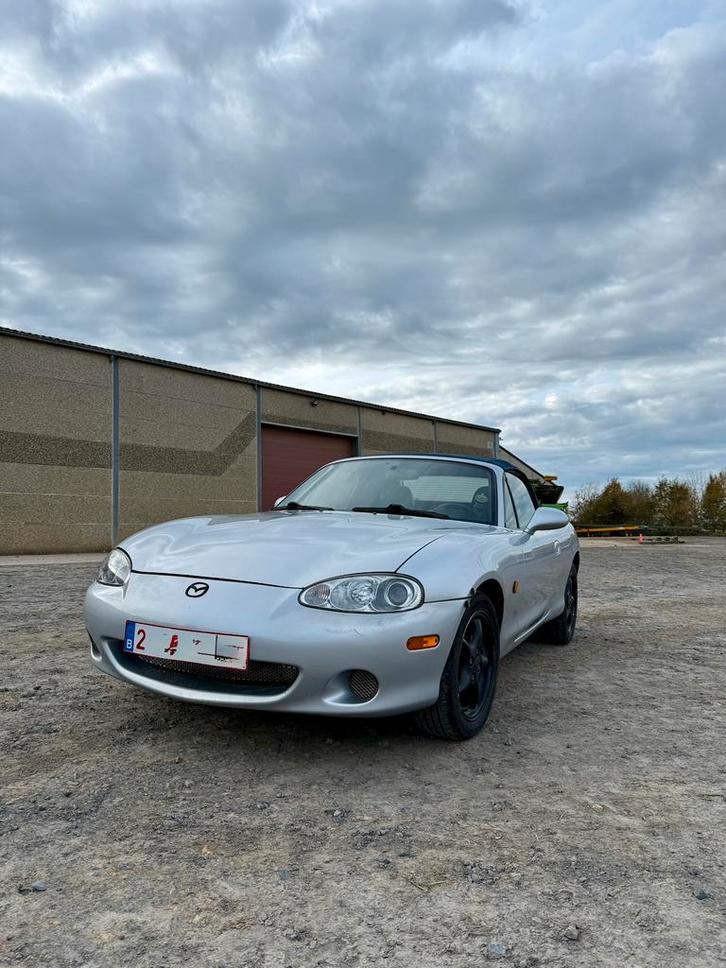 Mazda MX5 NB - 1,6L, Autos, Mazda, Particulier, MX-5, Essence, Cabriolet, Boîte manuelle, Argent ou Gris, Noir, Cuir et Alcantara