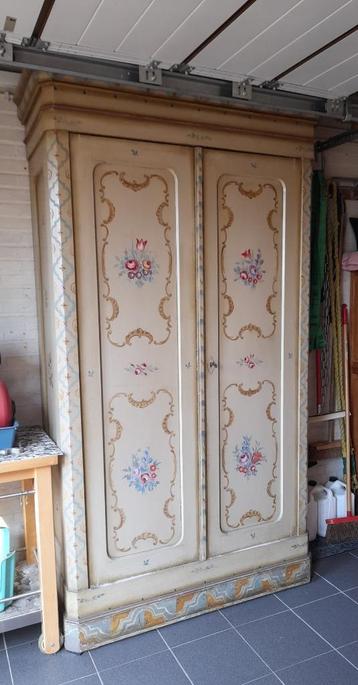 zwitzerse kast beschikbaar voor biedingen