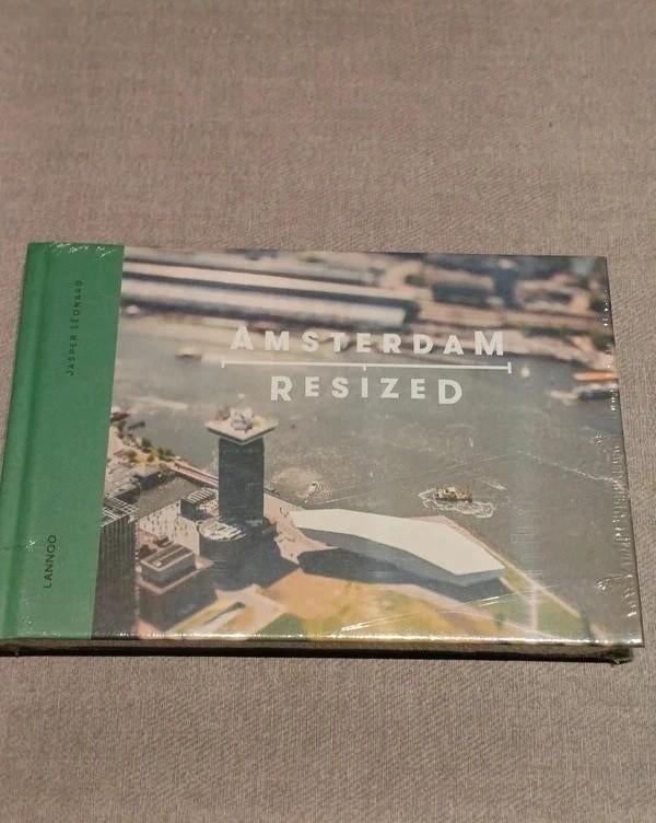 Amsterdam resized - Jasper Léonard, Boeken, Kunst en Cultuur | Fotografie en Design, Nieuw, Fotografen, Ophalen of Verzenden