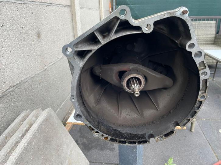 BMW 316i e46 Versnellingsbak code BDH, Autos : Pièces & Accessoires, Transmission & Accessoires, BMW, Utilisé, Enlèvement