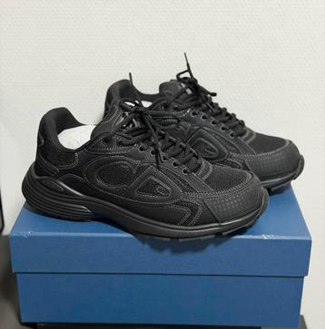 Dior b30 stone island 42 beschikbaar voor biedingen