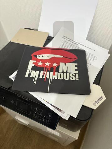 tapis souris david guetta vintage f*** me i'm famous, Informatique & Logiciels, Enlèvement ou Envoi, Gaming tapis de souris, Comme neuf