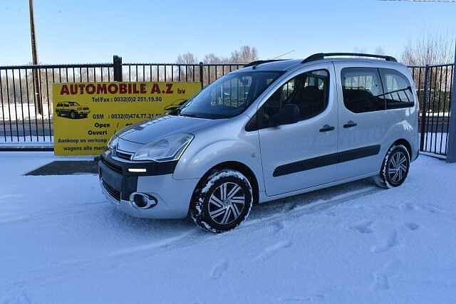 Citroen Berlingo 1.6 e-HDi Selection, Autos, Citroën, Entreprise, Berlingo, ABS, Phares directionnels, Airbags, Bluetooth, Ordinateur de bord