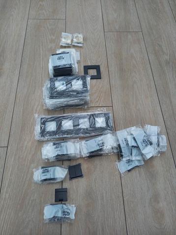 Niko afdekplaatjes en afwerkingssets, Enlèvement ou Envoi, Neuf
