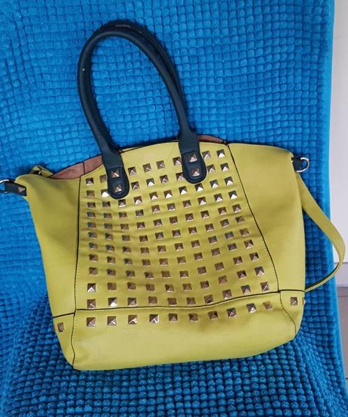 Sac pour femme 👍🏻élégant👍🏻Ckasse👍🏻luxueux, Bijoux, Sacs & Beauté, Sacs | Sacs Femme, Comme neuf, Enlèvement ou Envoi