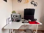 Ikea gamin bureau te koop, Huis en Inrichting, Bureaus, Ophalen, In hoogte verstelbaar, Zo goed als nieuw, Bureau
