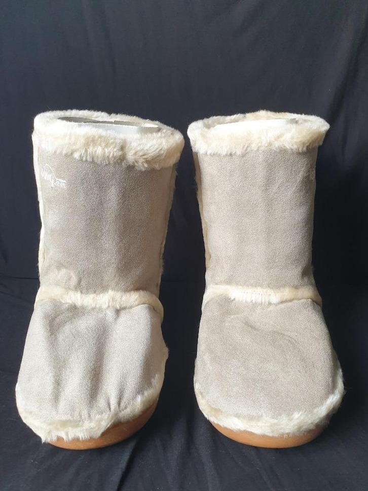 Warme huislaarzen Kipling – maat 38-40 (in nieuwstaat), Kleding | Dames, Schoenen, Zo goed als nieuw, Snowboots, Overige kleuren