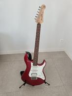 Yamaha Pacifica 112 J Metallic Red, Muziek en Instrumenten, Snaarinstrumenten | Gitaren | Elektrisch, Ophalen, Gebruikt, Solid body