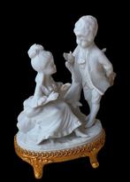 Unter Weiss bach koppeltje.in witte bisquit, Antiek en Kunst, Ophalen