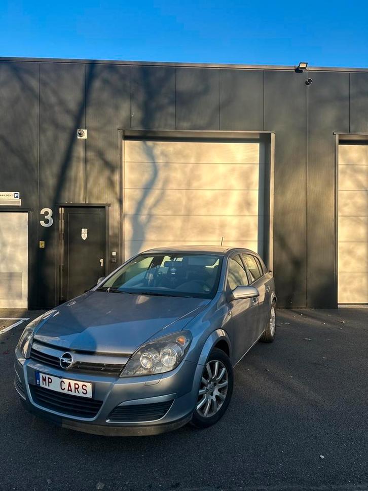 Opel astra h 1.6 twinport, Autos, Opel, Particulier, Astra, Verrouillage central, Essence, 5 portes, Boîte manuelle, Enlèvement