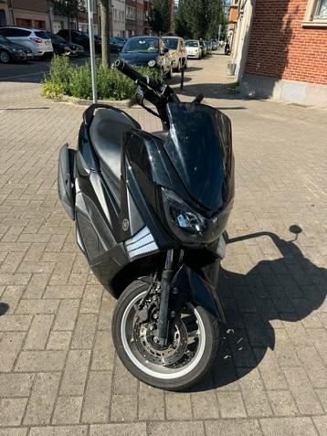Yamaha nmax beschikbaar voor biedingen