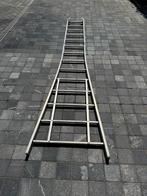 Ladder 14 sporten, Doe-het-zelf en Bouw, Ladders en Trappen, Ophalen, Zo goed als nieuw, Ladder