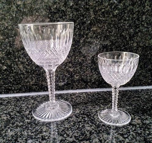 RIJKELIJK BEWERKTE KRISTALLEN WIJNGLAZEN, Antiek en Kunst, Antiek | Glaswerk en Kristal, Ophalen