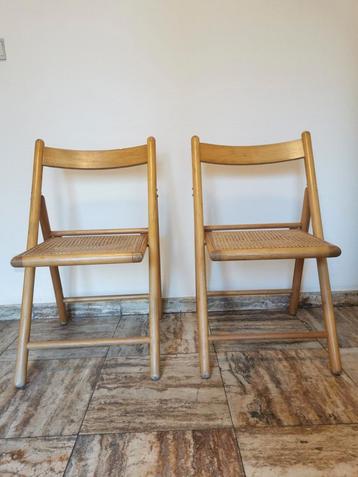 Vintage set van 2 klapbaar stoelen  beschikbaar voor biedingen