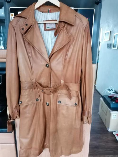 Zacht lederen lange damesjas maat 42, Kleding | Dames, Jassen | Zomer, Zo goed als nieuw, Maat 42/44 (L), Ophalen