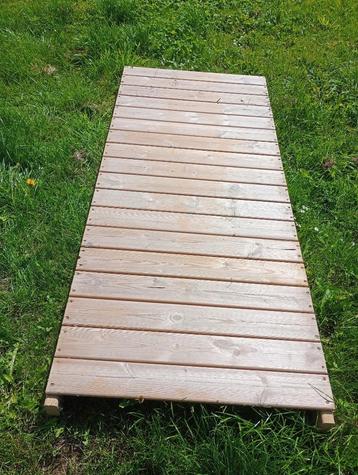 Houten paneel beschikbaar voor biedingen