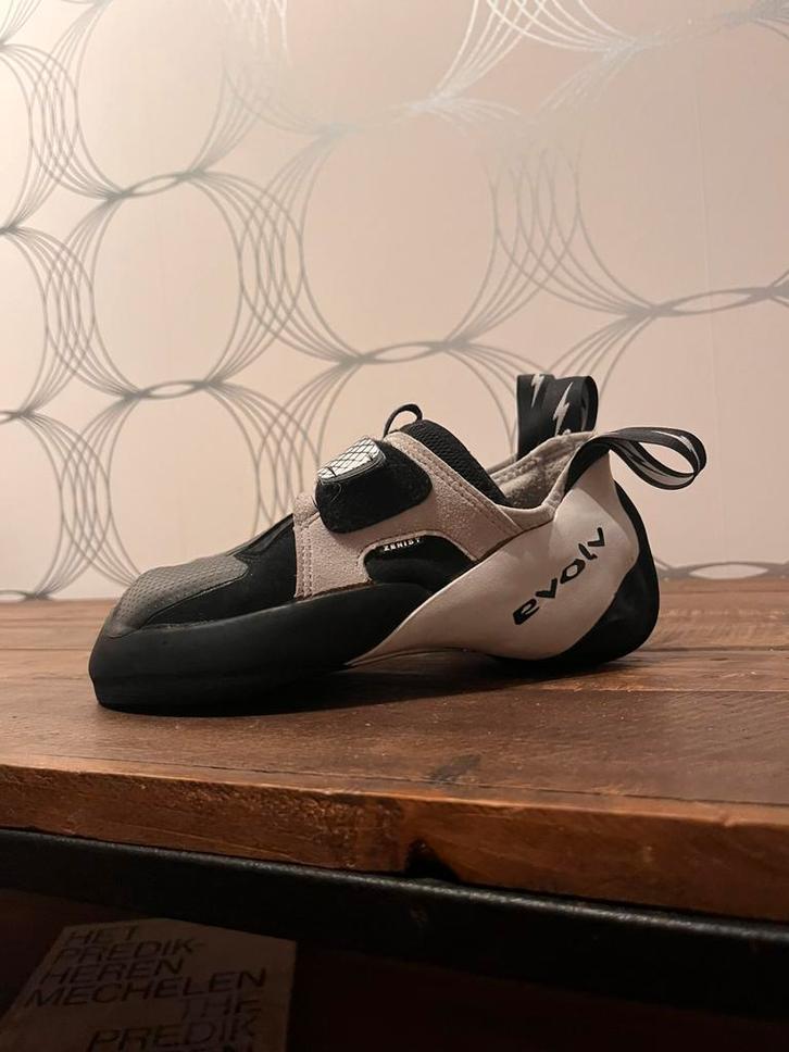 Evolv Zenist klimschoenen maat 43, Sport en Fitness, Klimsport, Zo goed als nieuw, Ophalen