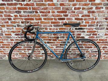 Unieke retro racefiets – Van Hout – Staal met moderne velgen beschikbaar voor biedingen