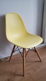 Chaise style  Eames DSW, Huis en Inrichting, Ophalen, Overige materialen, Overige kleuren, Zo goed als nieuw