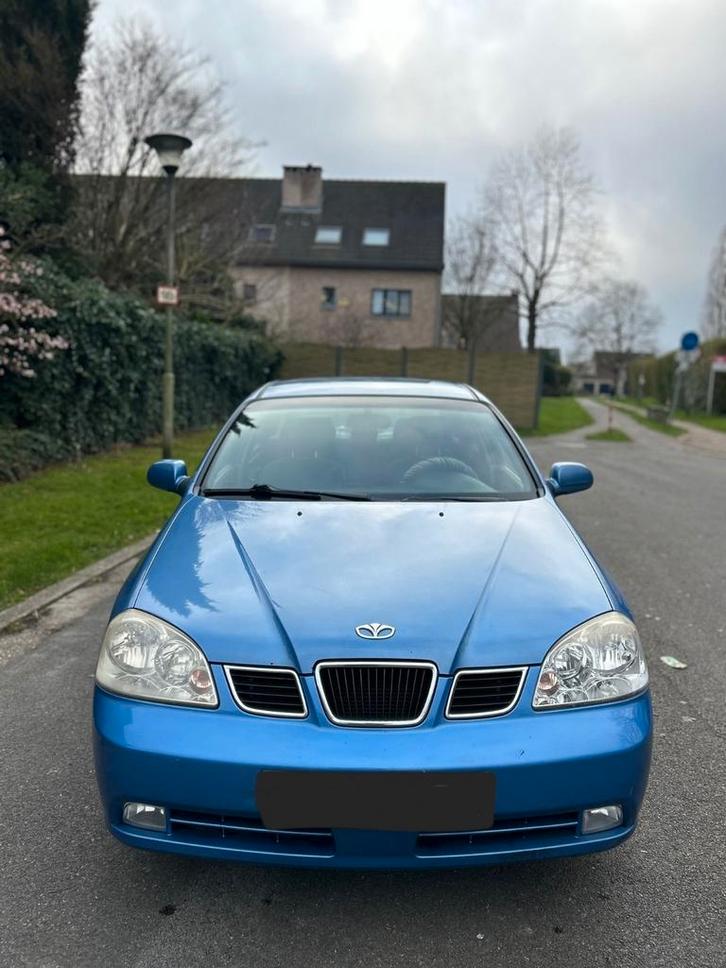 Daewoo Nubira 1.6 essence année 2004 km 212 000, Autos, Daewoo, Entreprise, Nubira, ABS, Airbags, Air conditionné, Rétroviseurs électriques