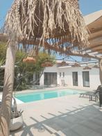 Sud France Villa climatisée piscine chauffée  vue vignoble, Zwembad, Aan zee, Stad