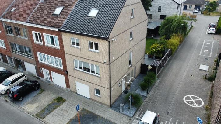 Maison a vendre sur Grimbergen-Koningsloo, Immo, Huizen en Appartementen te koop, Provincie Vlaams-Brabant, 200 tot 500 m², Hoekwoning