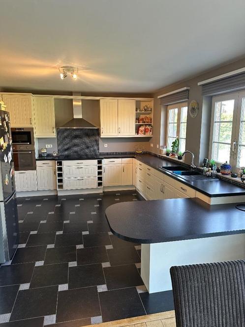 GEWELDIGE GEBRUIKTE KEUKEN IN PERFECTE STAAT, Huis en Inrichting, Keuken | Complete keukens, Zo goed als nieuw, Hoekkeuken, Wit