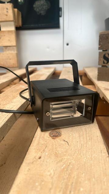 Stroboscooplamp 20W – HQ Power (Velleman VDL20ST) beschikbaar voor biedingen