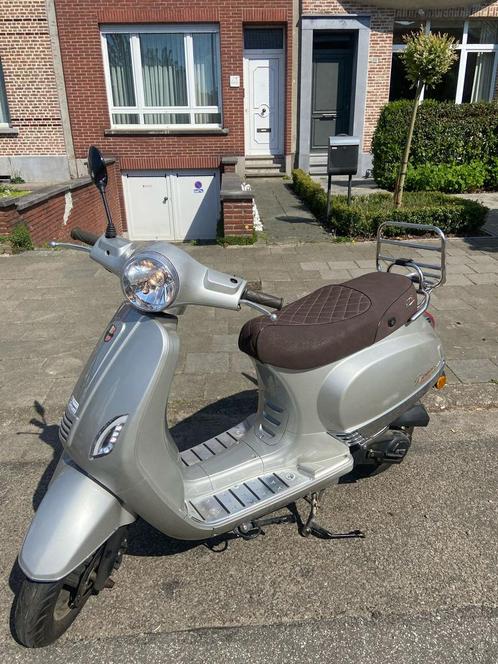 Gts toscana/13700km/A klasse, Fietsen en Brommers, Snorfietsen en Snorscooters, Zo goed als nieuw, Overige merken, Benzine, Ophalen
