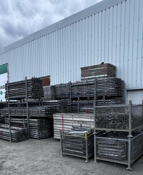 LOT D’UN ÉCHAFAUDAGE MULTI- DIRECTIONNEL 1085M2, Doe-het-zelf en Bouw, Steigers, Gebruikt, Gevelsteiger, 5 meter of hoger, Ophalen