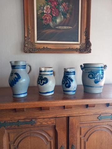 3 vintage steengoed kannen in grijs-blauw zoutglazuur + pot beschikbaar voor biedingen