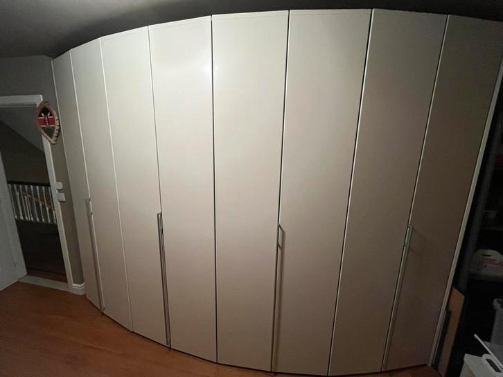 Grote kleerkast - Musterring, Huis en Inrichting, Kasten | Kleerkasten, Zo goed als nieuw, Ophalen