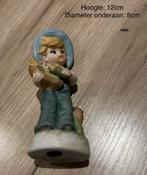 Beeldje kindje met maïs, Ophalen of Verzenden, Zo goed als nieuw