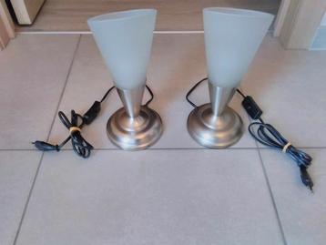 Tafellamp nachtlamp met schakelaar  Inox/ glas 2= 20€